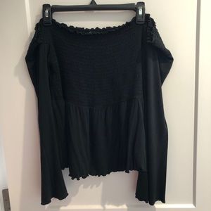 American Eagle off the shoulder bell sleeve top